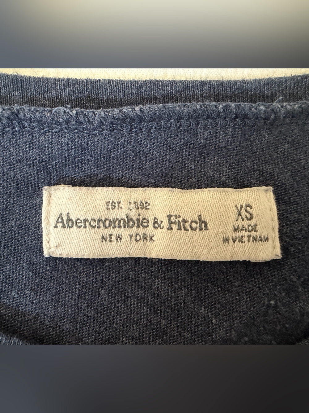 ABERCROMBIE & FITCH Vintage Navy Tee with Logo Size XS - Picture 3 of 5